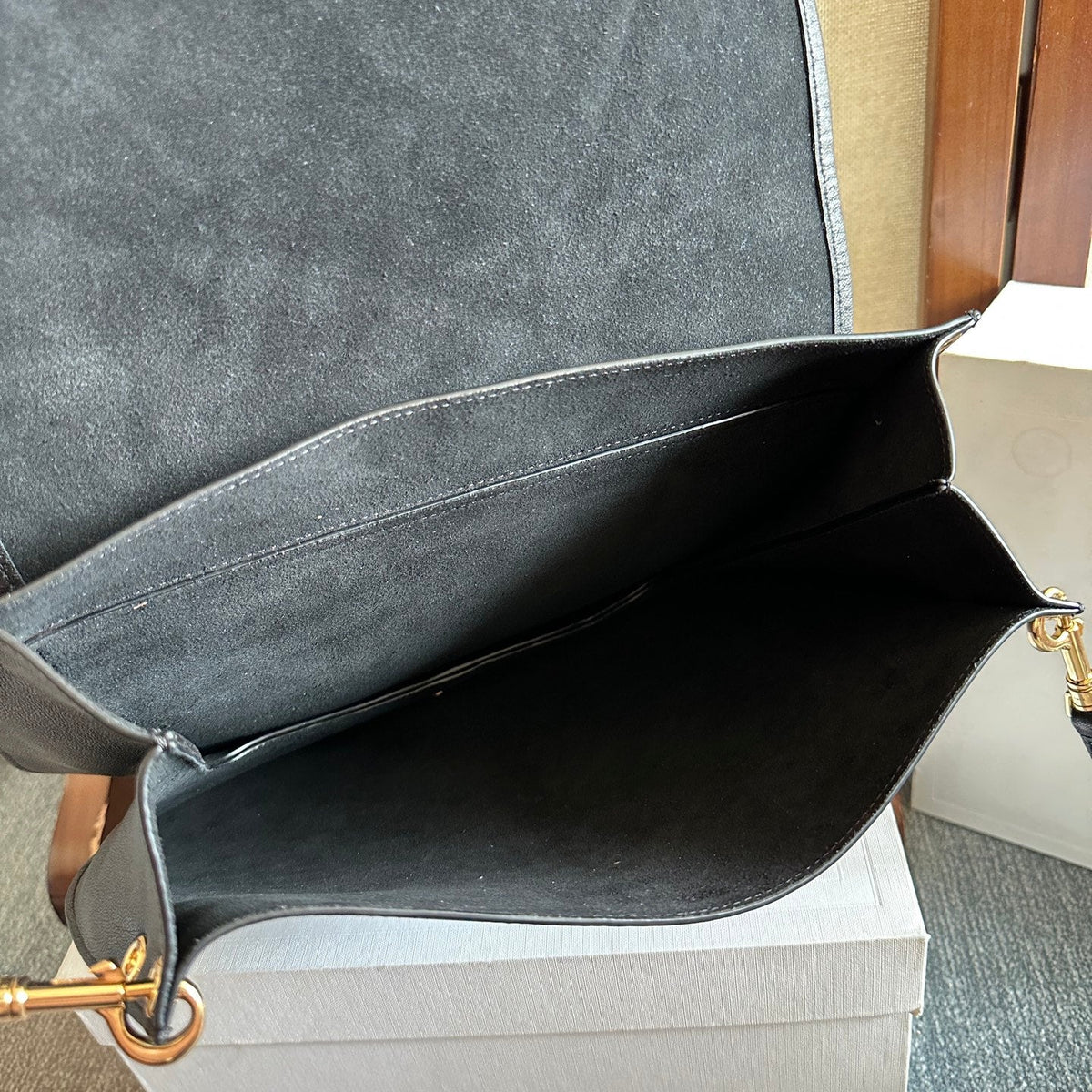 Celine Besace Soft Triome Black Handbag in Lambskin 276301
