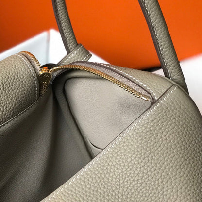 HM LINDY 30 BAG IN PEANUT BROWN CALFSKIN GOLD HARDWARE