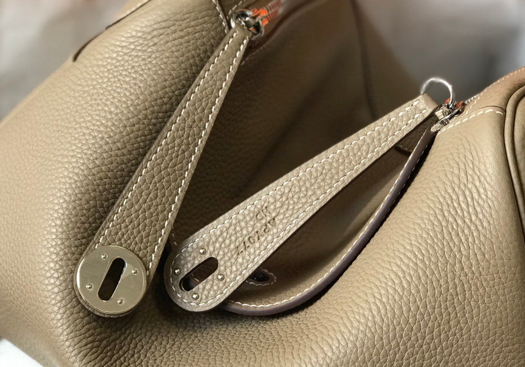 HM LINDY 30 BAG IN PEANUT BROWN CALFSKIN SILVER HARDWARE