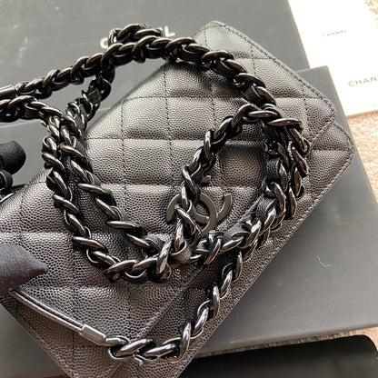 CC Classic Woc 20cm All Black Grained Calfskin