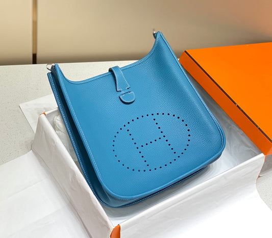 Evelyne 29cm Blue Togo Shw