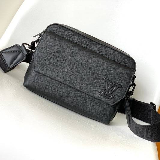 LV Fastline Messenger Bag 23.5 Black Cowhide HW