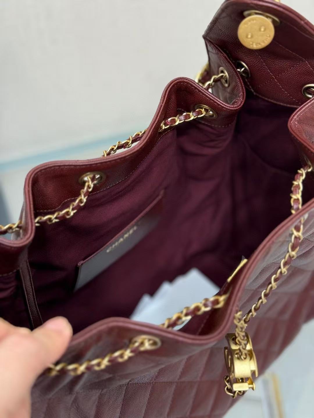 CC 25C Hobo Bags 40 cm Burgundy Calfskin