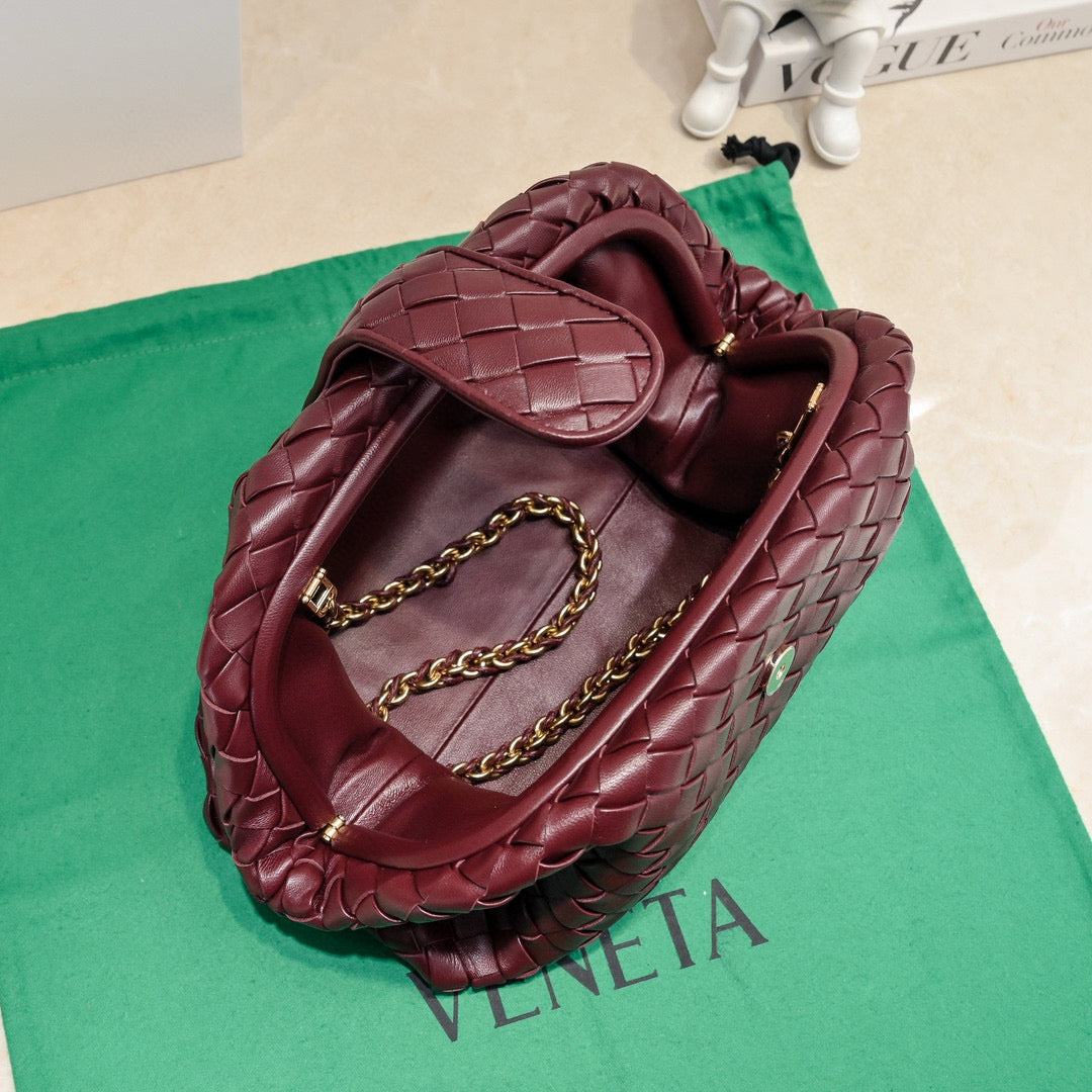 BV Small Intrecciato Clutch Barolo Leather