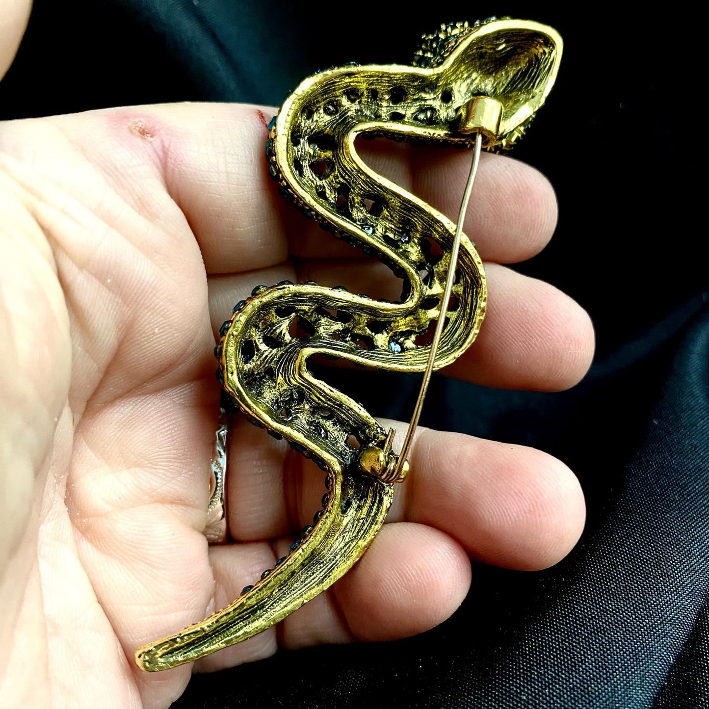 Emerald Snake Eye Brooch – Gothic Statement Pin – Surreal Serpent Jewelry – 4 Inch Wearable Art