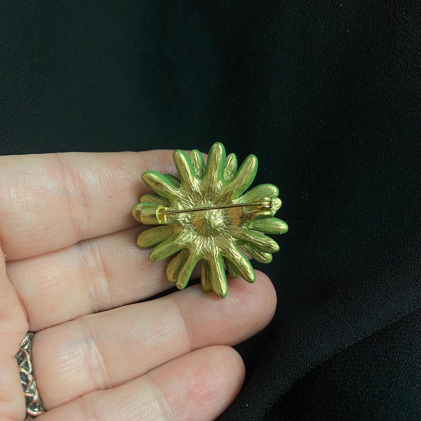 Spring Statement Green Flower Eye Art Jewelry Brooch Pin! Painted Metal!