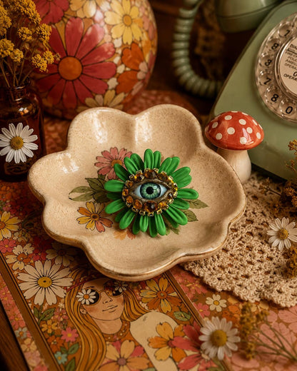 Spring Statement Green Flower Eye Art Jewelry Brooch Pin! Painted Metal!