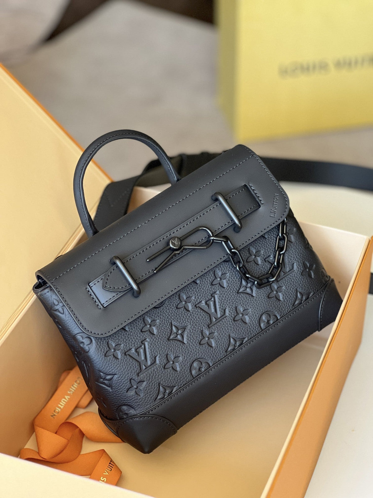 LV Steamer PM Bag 25cm Black Taurillon Monogram Leather