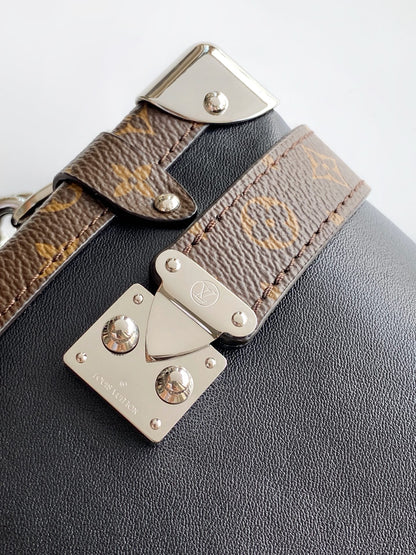 LV M25160 Side Trunk MM Bag 23.5 Black Caviar Calfskin& Cowhide HW