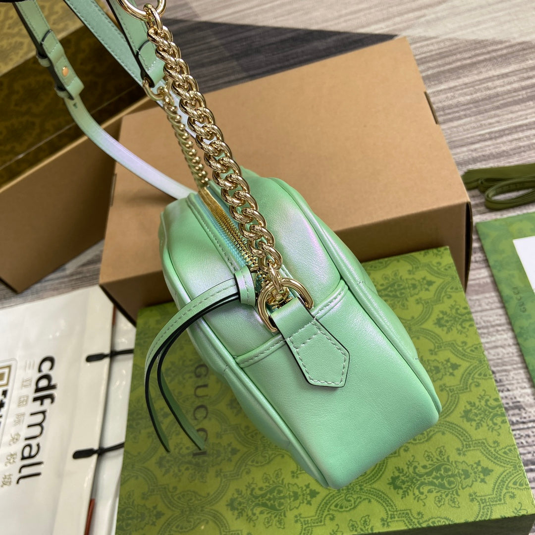 GG MARMONT 24 SMALL MATELASS_ SHOULDER BAG GREEN IRIDESCENT CALFSKIN