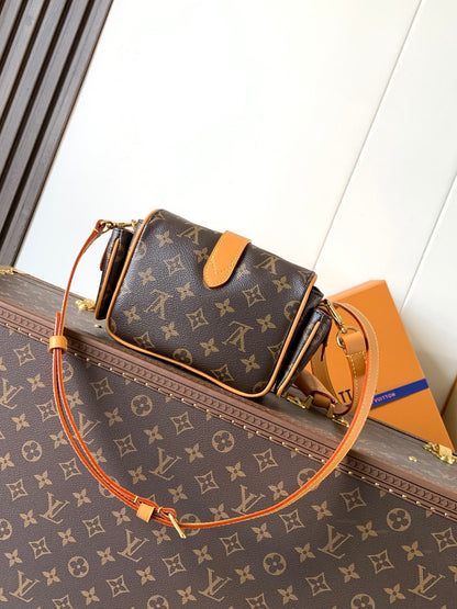 LV Cargo Wearable Wallet 23cm Brown Monogram Canvas & Cowhide GHW