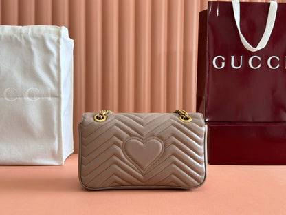 GG MARMONT MATELASS_ LARGE 26 BAG BEIGE CALFSKIN