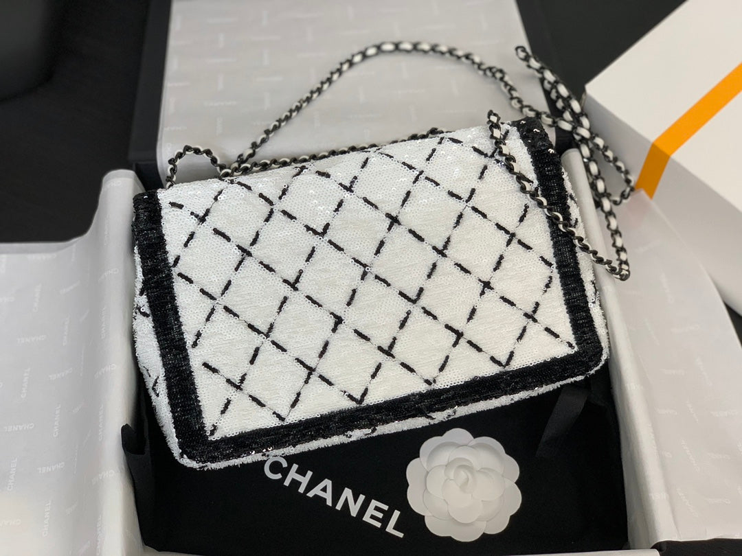 CC 2025 Flap Bag Black White Sequin 298964