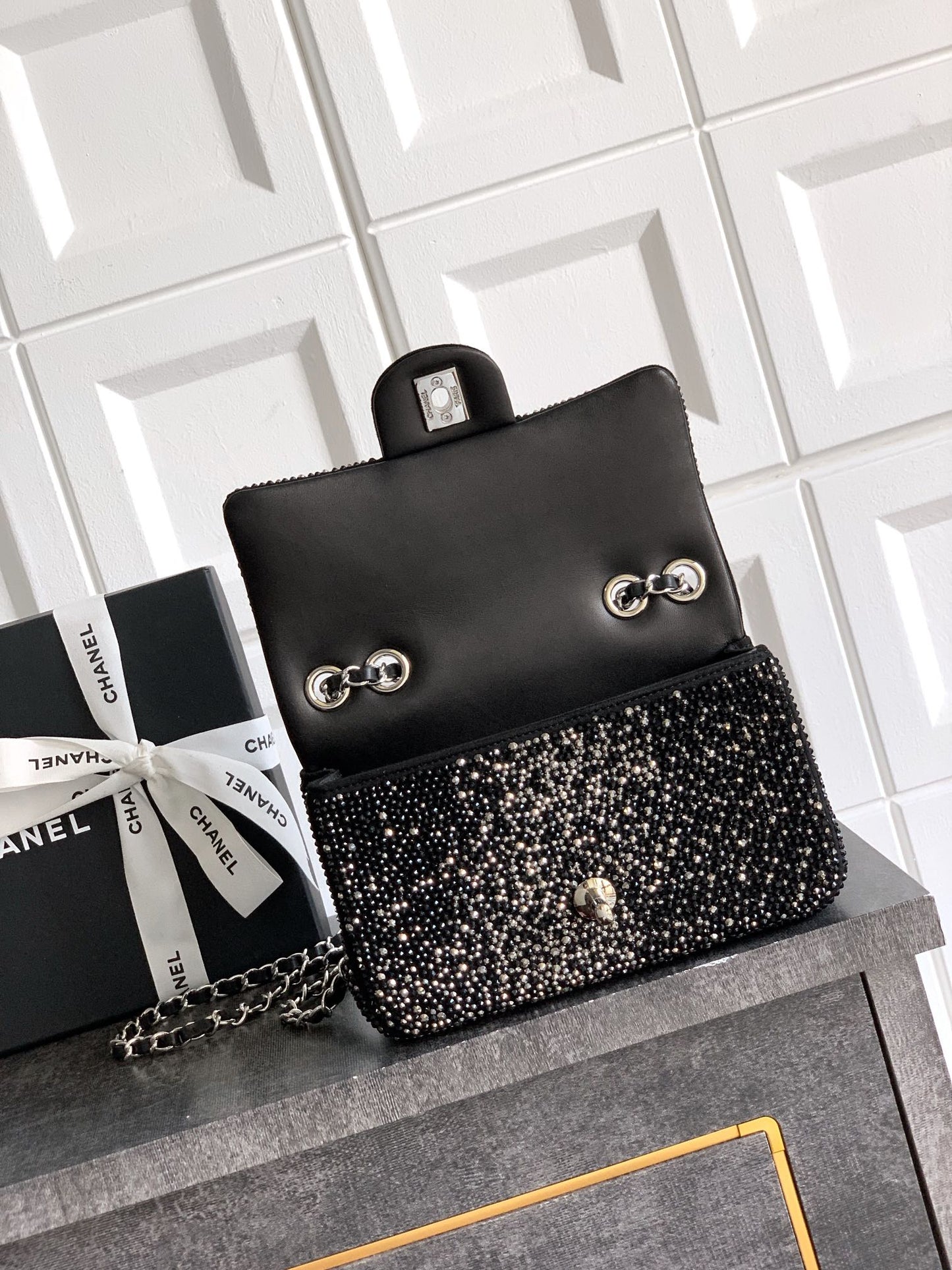 CC Classic Flap Bag 20cm Full Diamond Black Calfskin