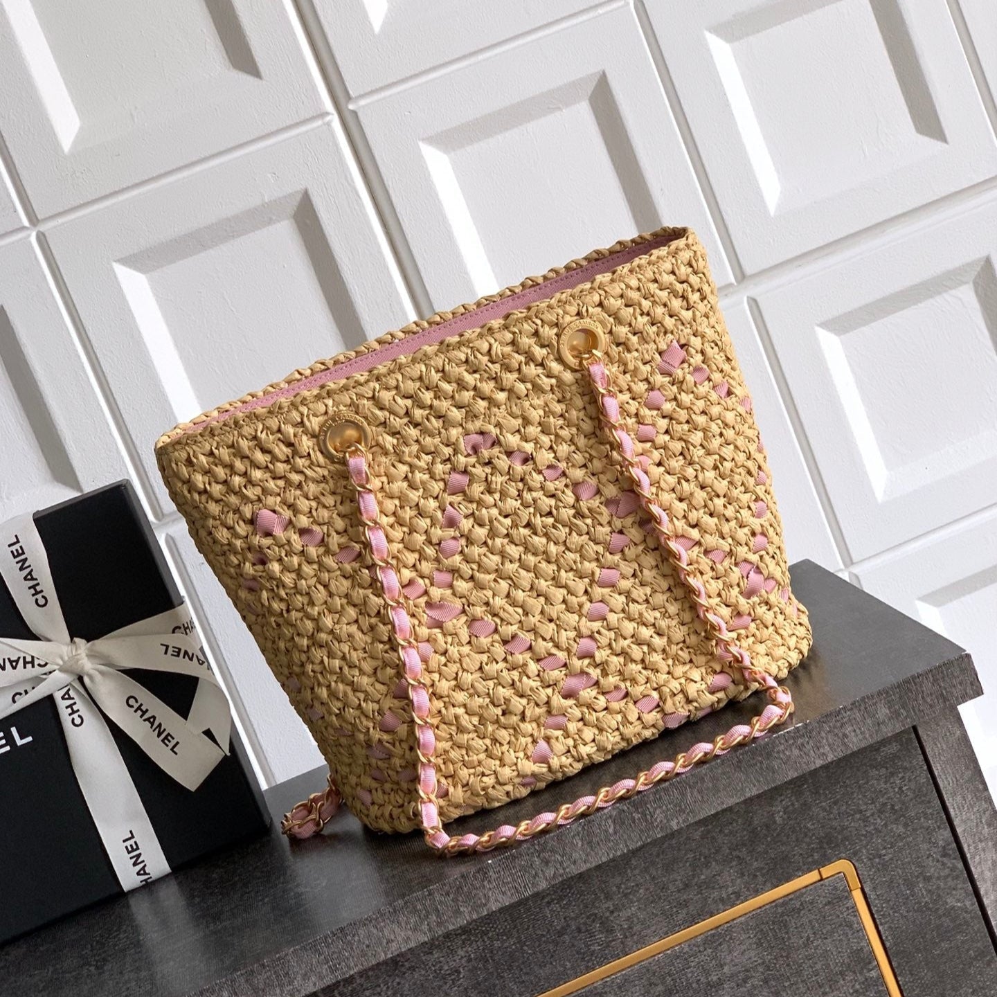 CC Braided Shopping Bag Double C logo Beige Pink Raffia