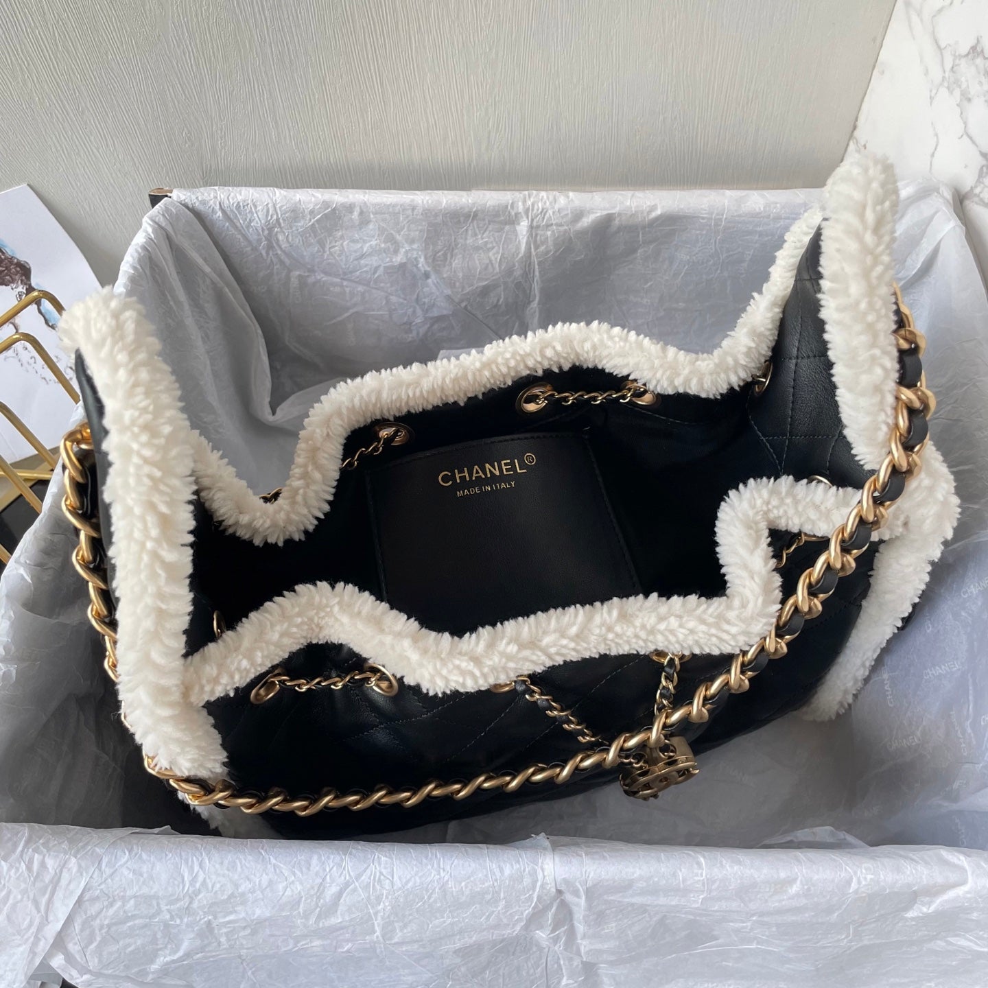 CC 25C Hobo Bag 30cm Black White Lambskin Gold Hardware