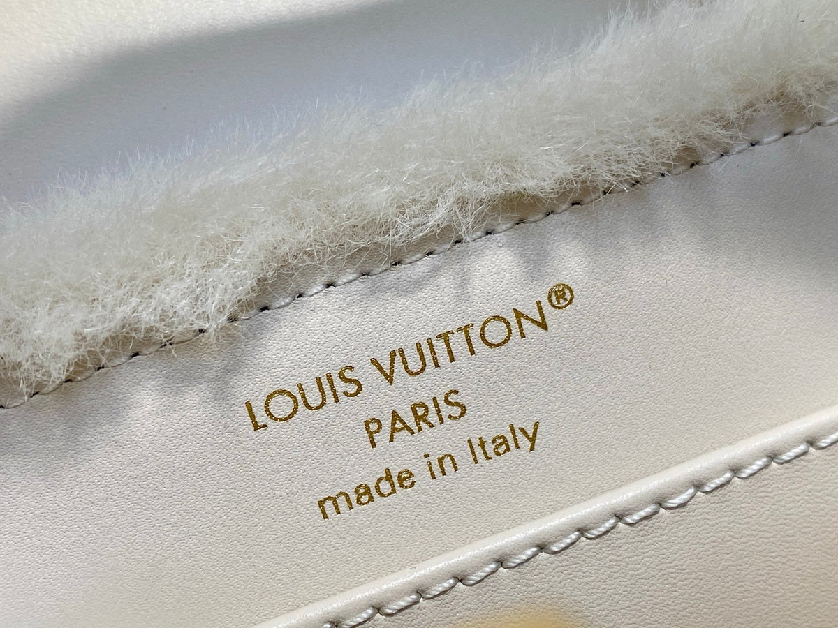 LV Cozygram Ski Capusnow Bag Cream Fleece