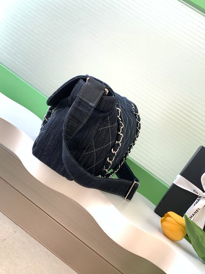 Chanel 25 Bag Navy Blue 34cm Denim Fabric 289496
