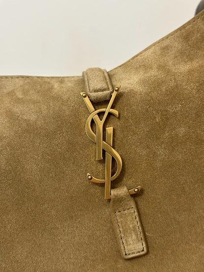 LE 5 _ 7 SUPPLE SMALL 22 IN PEANUT BROWN SUEDE